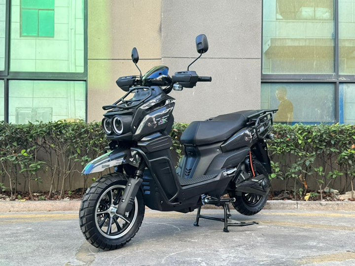 moto elétrica tank